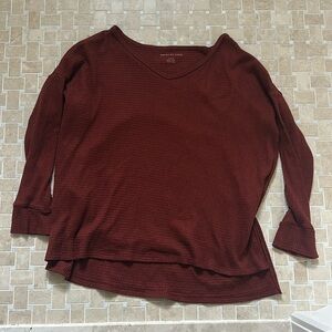 American Eagle Burgundy V-neck Sweater